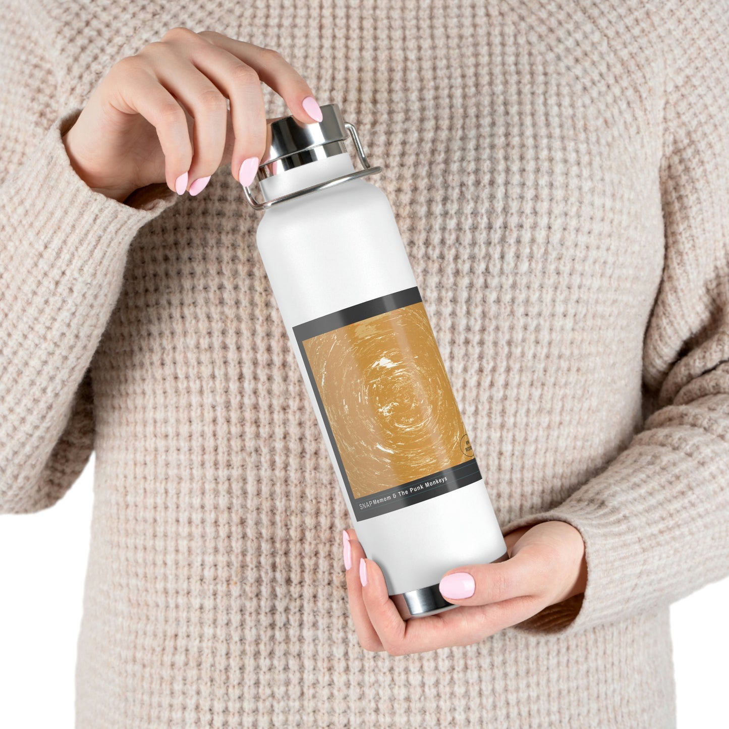 Snap! 22oz Vacuum Insulated Bottle