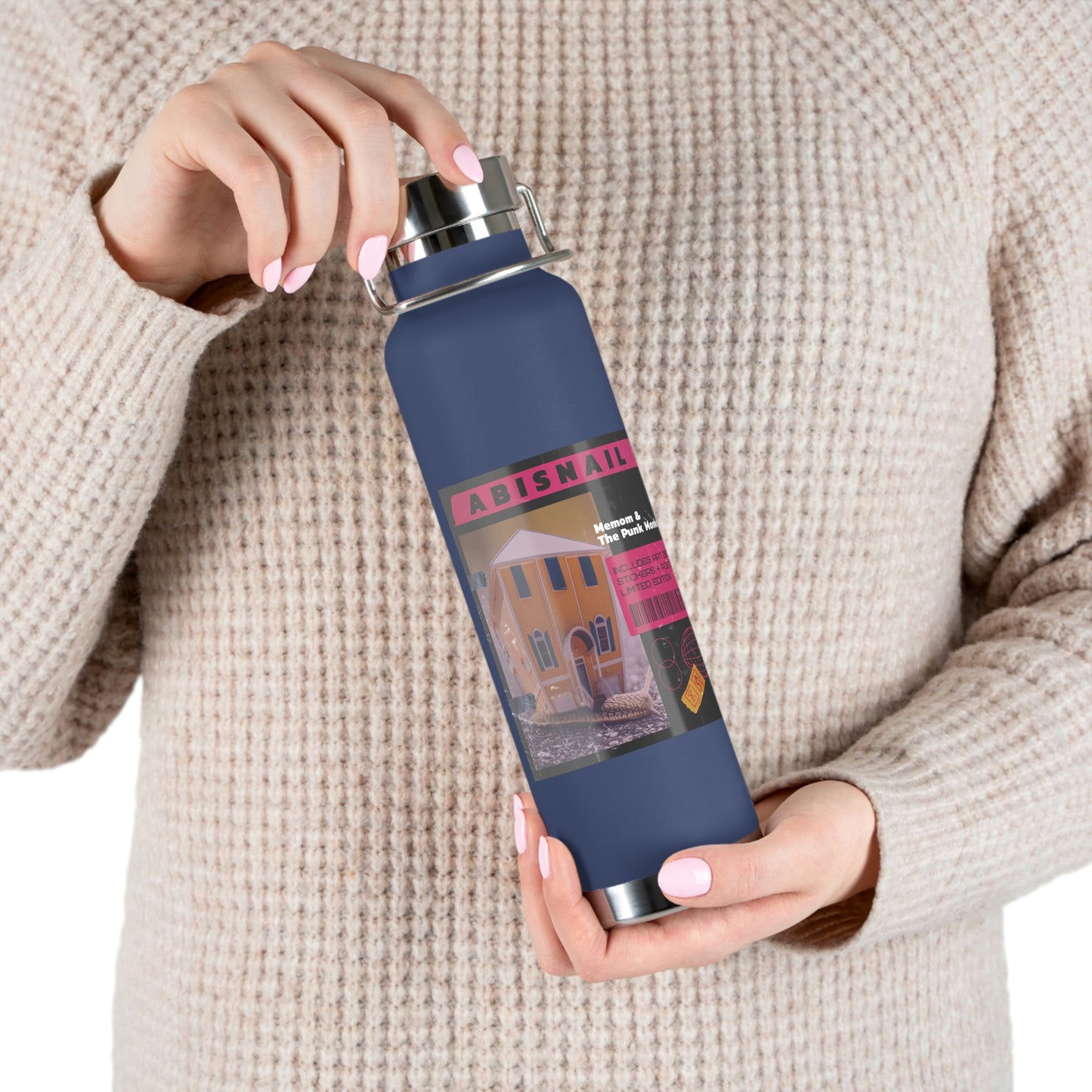 Abisnail 22oz Vacuum Insulated Bottle